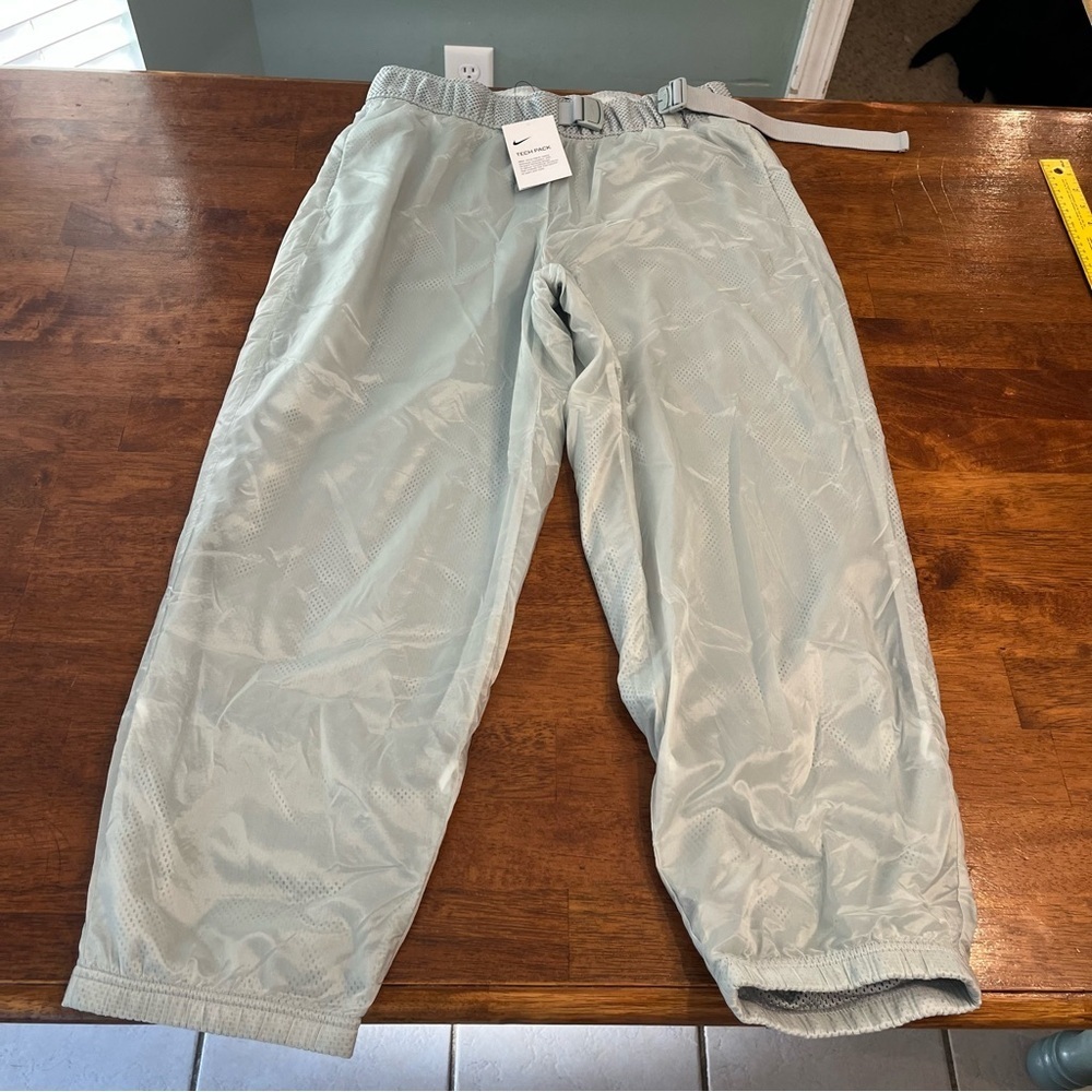 NWT Nike Light Gray Tech Pack Pants Size Medium